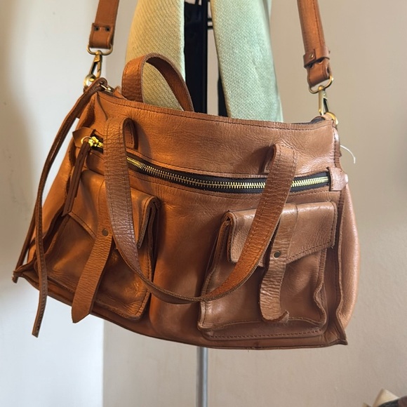 Raven + Lily Handbags - Raven & Lily Leather Messenger Bag varsity college dark academia preppy